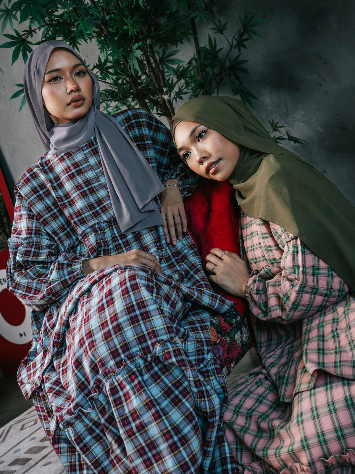 Plaidè Two-Piece Set